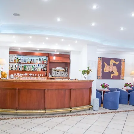 Hotel Assinos Palace Giardini Naxos